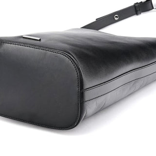 001 4286 Black Calfskin Bucket Shoulder Bag