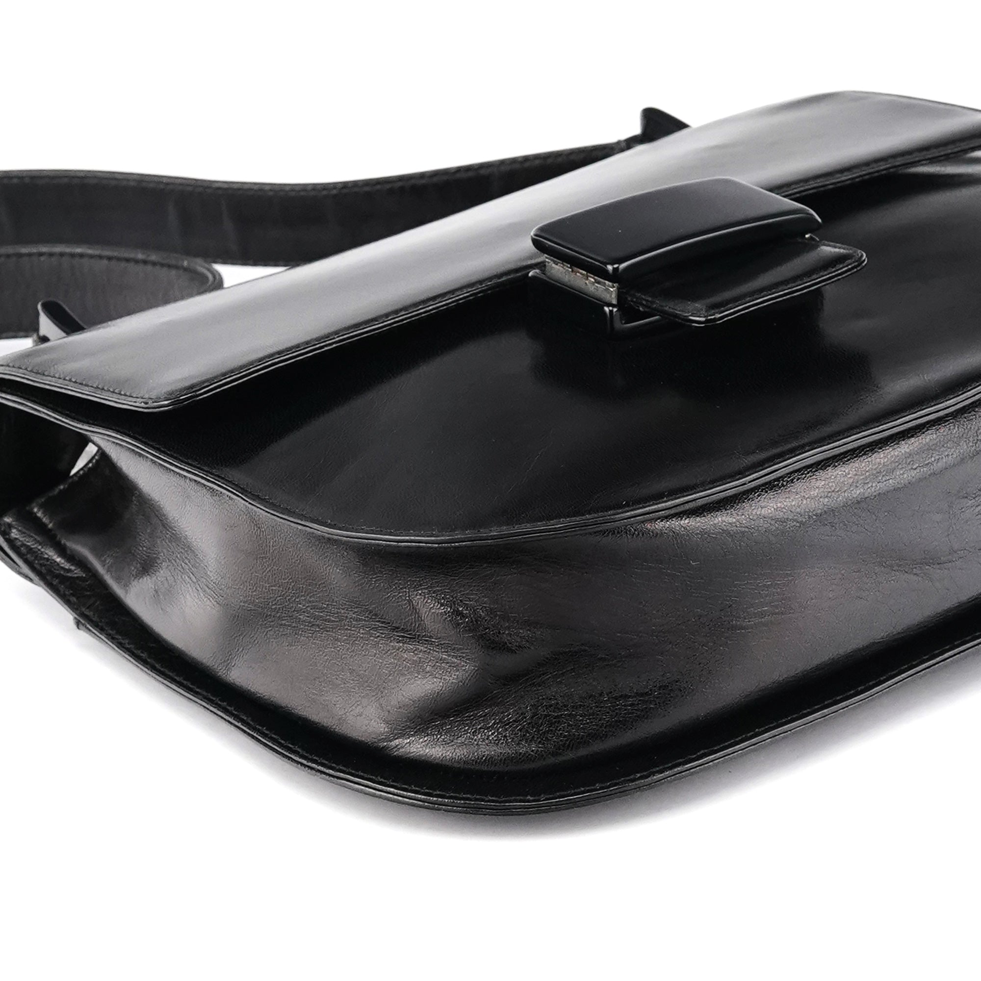 Prada 1996 Black Vitello Swing Shoulder Bag – Rediscover Vintage
