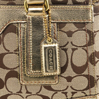 11062 Beige Gold Signature Turnlock Tote Bag