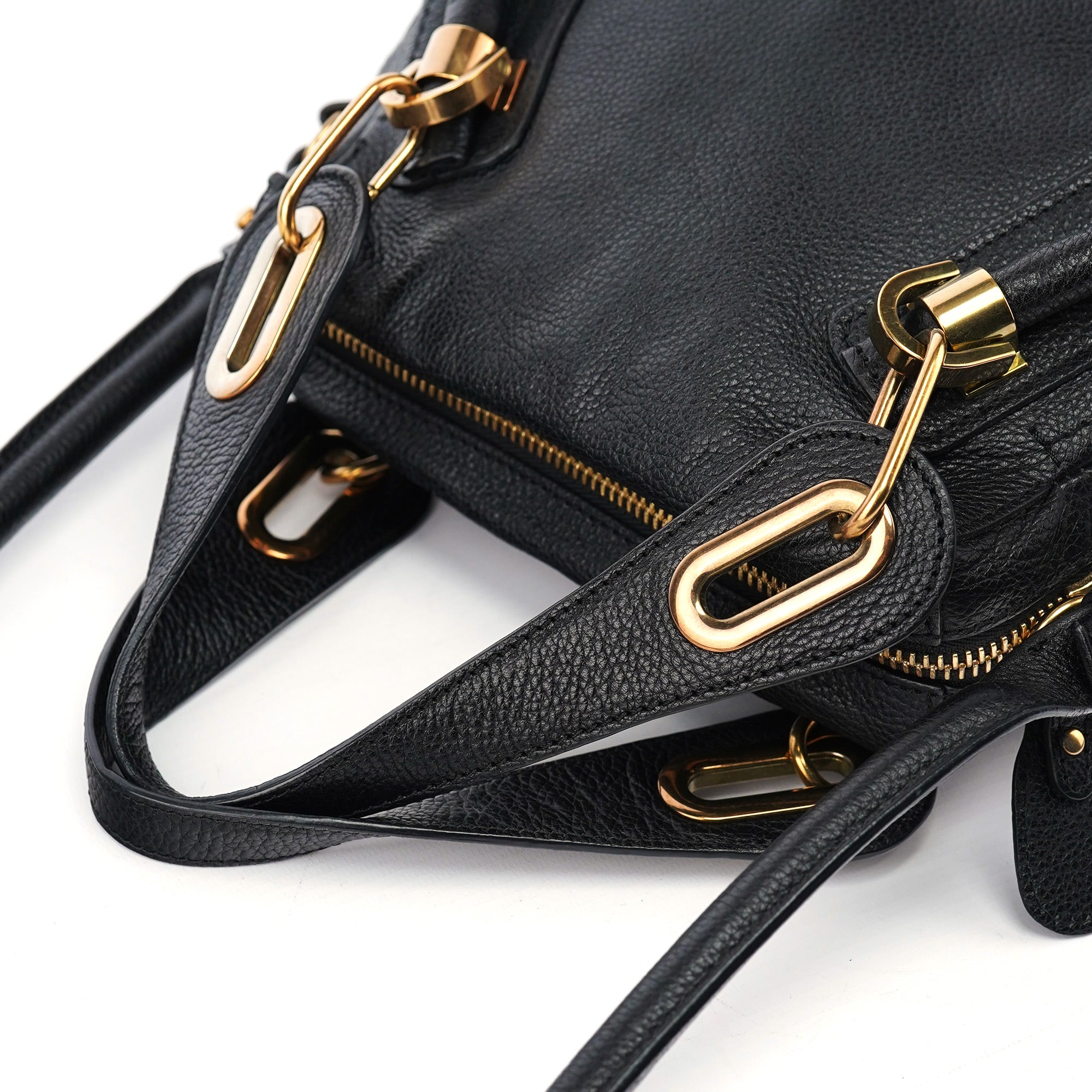 Black Leather Paraty 2-Way Shoulder Bag