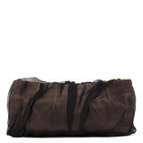 Clutch fruncido de seda negra