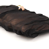 Clutch fruncido de seda negra