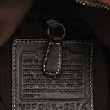3574 Torebka Soho z beżowo-brązowego płótna Signature