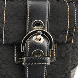 3646 Soho Tote Bag aus schwarzem Signature Canvas
