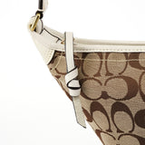 40896 Schultertasche aus Signature Canvas in Beige und Braun