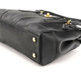11547 Turnlock tote i sort læder