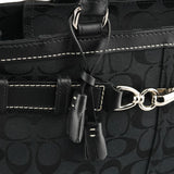 8K07 Hamptons tote i svart Signature-canvas
