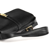 001 3824 Jackie Schultertasche aus schwarzem Leder