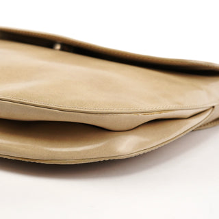 B7185 Ivory Spazzolato Fume Flap Crossbody Bag