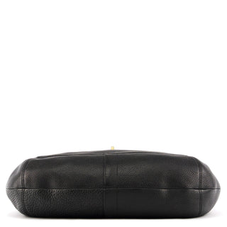 F11613 Black Pebbled Leather Turnlock Shoulder Bag