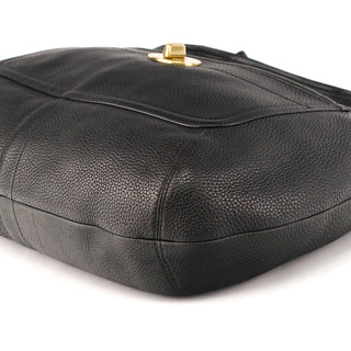 F11613 Black Pebbled Leather Turnlock Shoulder Bag
