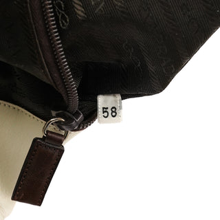 B8778 Off White Leather Vitello Basic Shoulder Bag