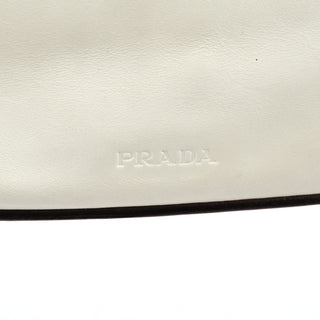 B8778 Off White Leather Vitello Basic Shoulder Bag