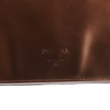 B6525 Sac porté épaule en cuir verni Spazzolato marron