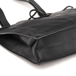 002 1053 Black Leather Drawstring Tote Bag
