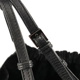 001 4335 Sac à main froncé en daim noir