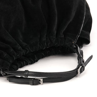 001 4335 Black Suede Ruched Handbag