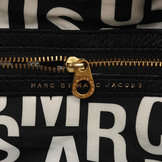 Black Leather Classic Q 2-Way Bag
