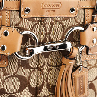 F15665 Beige Tan Signature Hamptons Tote Bag