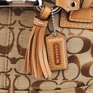 F15665 Beige Tan Signature Hamptons Tote Bag
