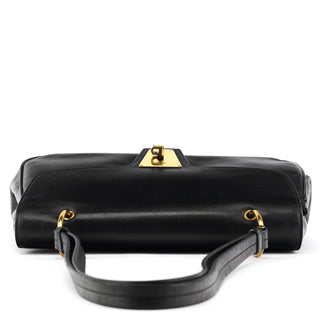 90643 Black Leather Turnlock Shoulder Bag