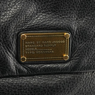 Black Leather Classic Q 2-Way Bag