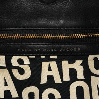 Black Leather Classic Q Hobo 2-Way Shoulder Bag