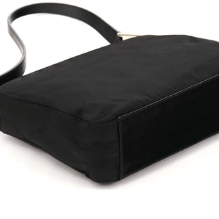 B9230 Black Tessuto Spazzolato Nylon Shoulder Bag