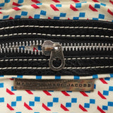 Crossbodytaske med klap i sort læder