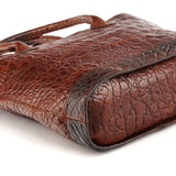 Tote Bag aus braunem Leder mit Krokoprägung