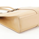 002 1064 Jackie tote i beige læder