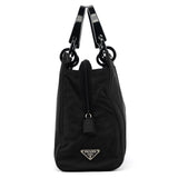 1998 Tessuto Mare tote i sort nylon med resinhanke