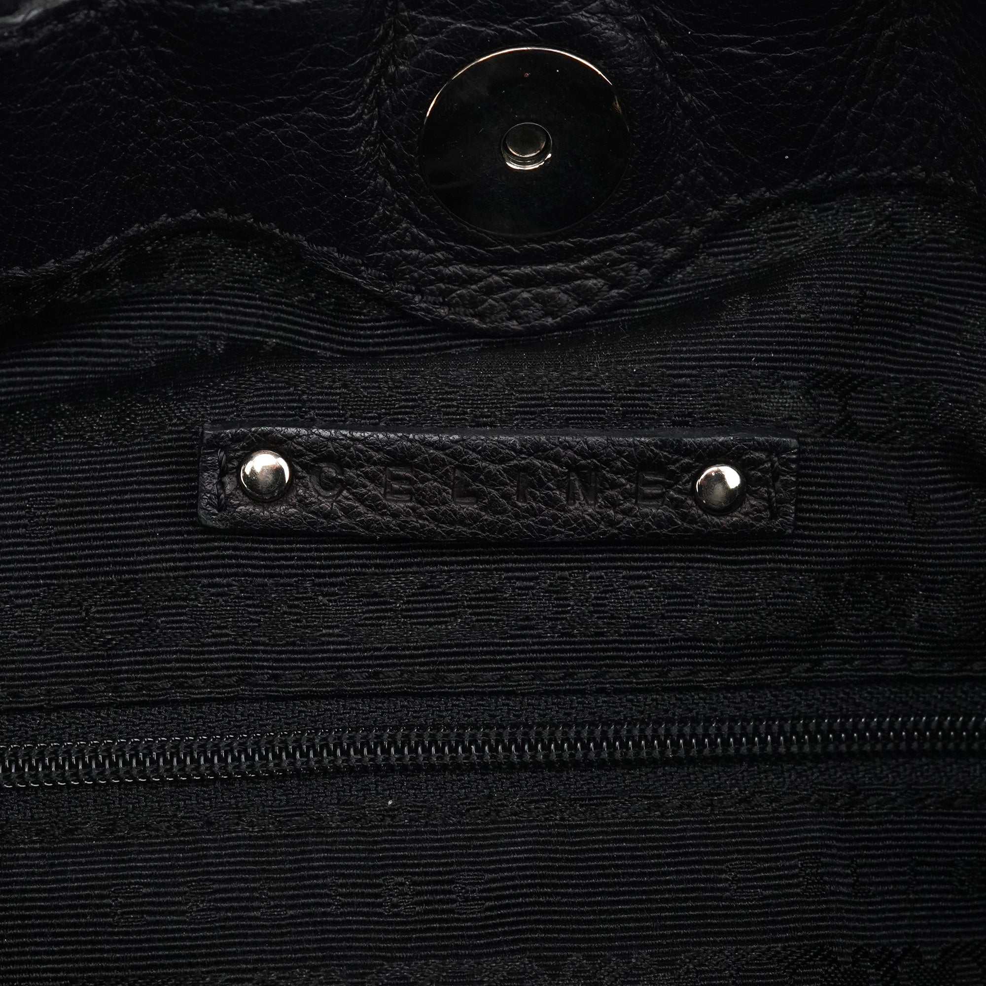 Celine Sac deux portés Pillow en cuir noir