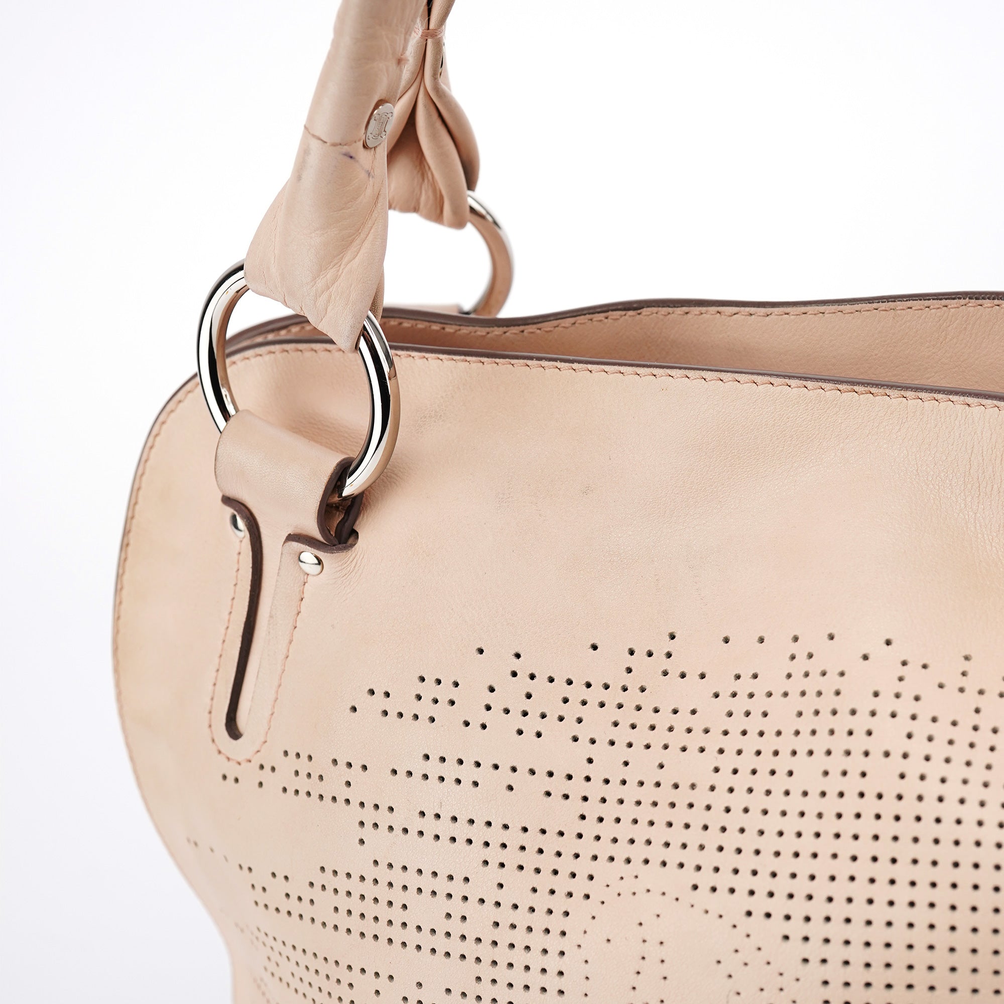 Celine Sac porté épaule Bittersweet en cuir perforé crème