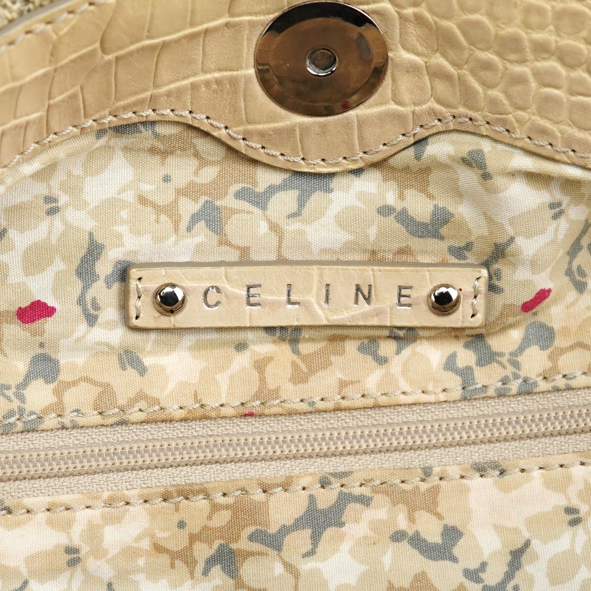 Celine Sac deux portés Pillow en denim monogramme dégradé