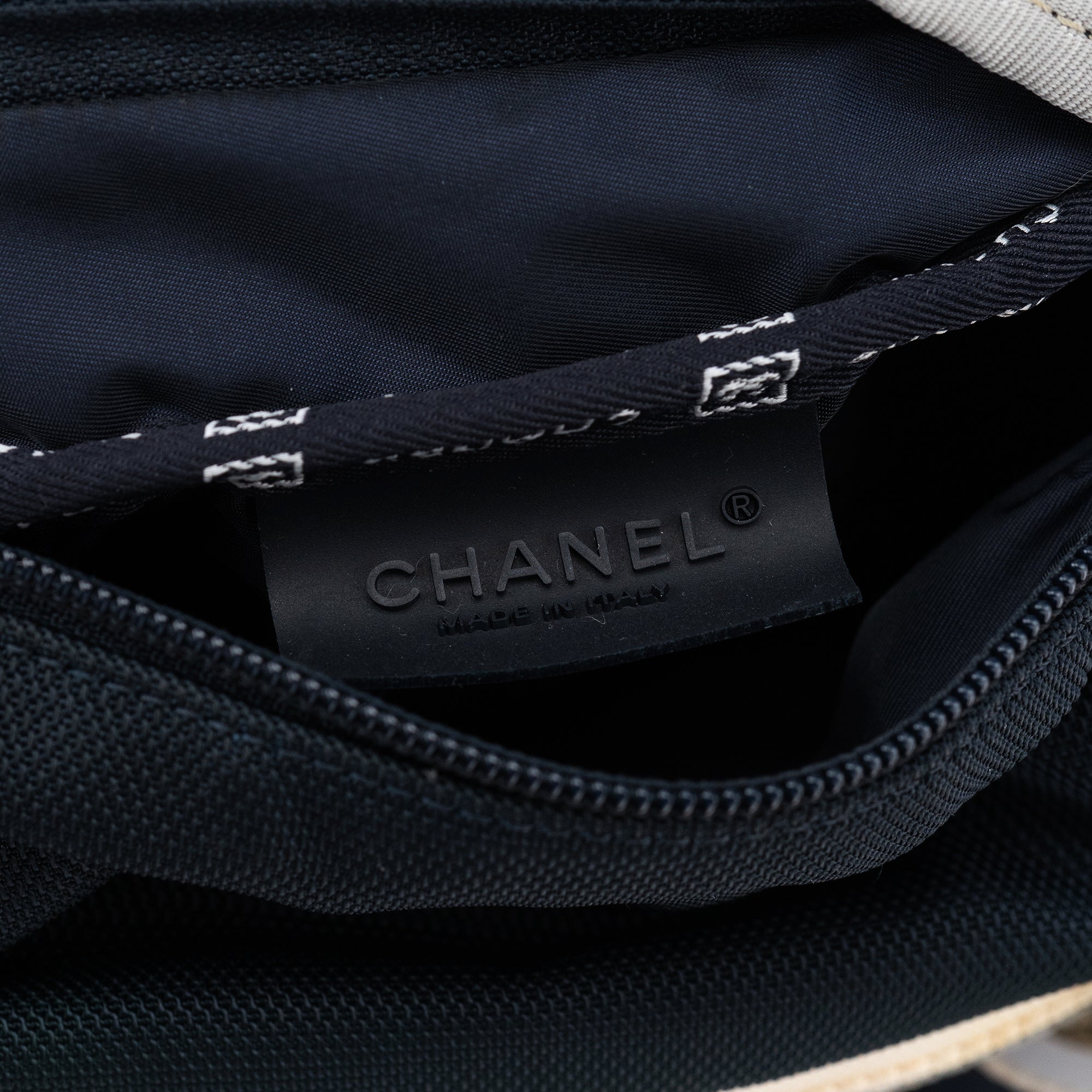 Chanel Spring 2001 Grey Nylon Sport Waist Bag