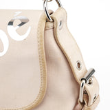 Chloé Logo Schultertasche mit Überschlag aus beigem Canvas