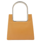 Chloé Schultertasche mit Metallhenkel aus Leder in Beige