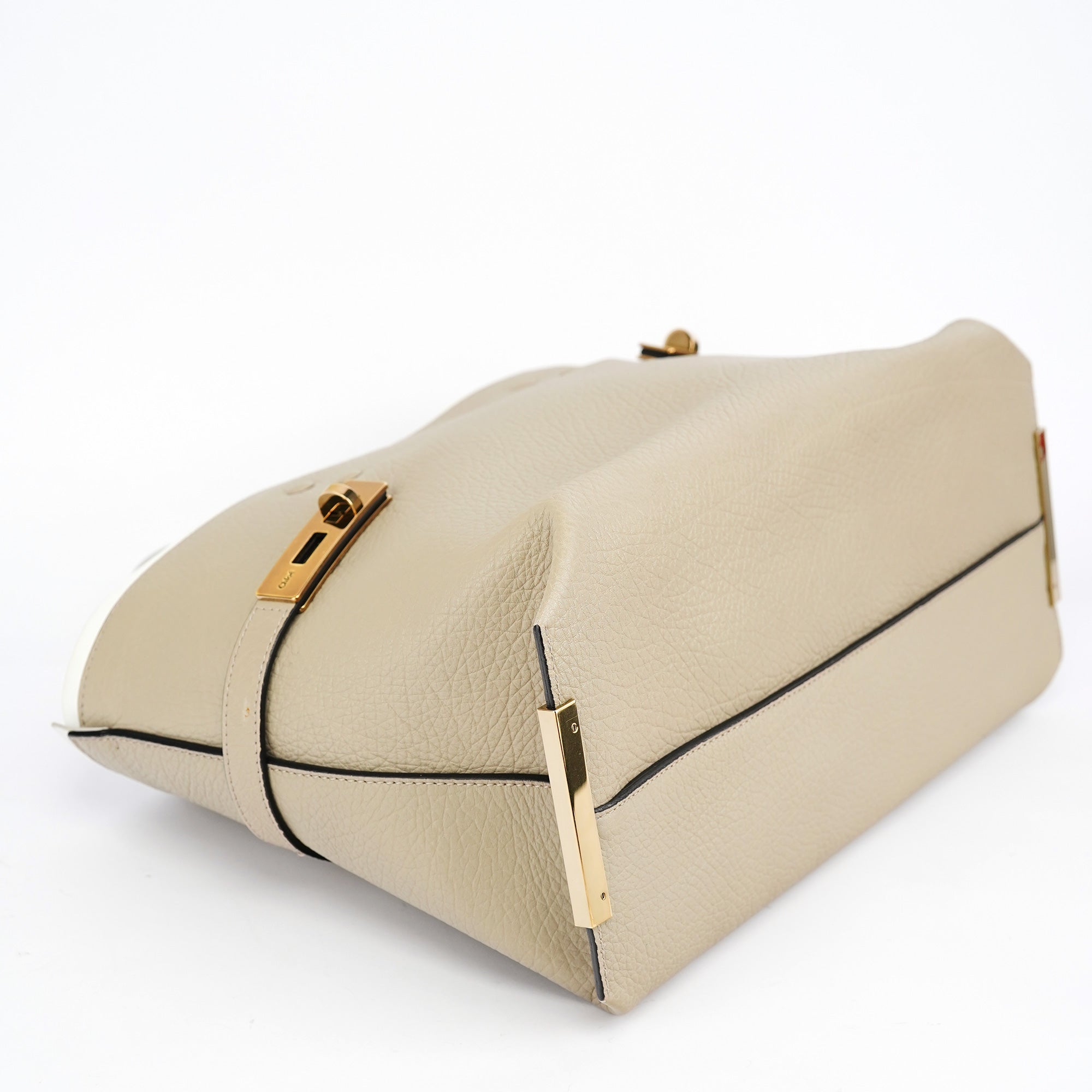 Chloé Sac cabas à fermoirs tournants en cuir beige et blanc