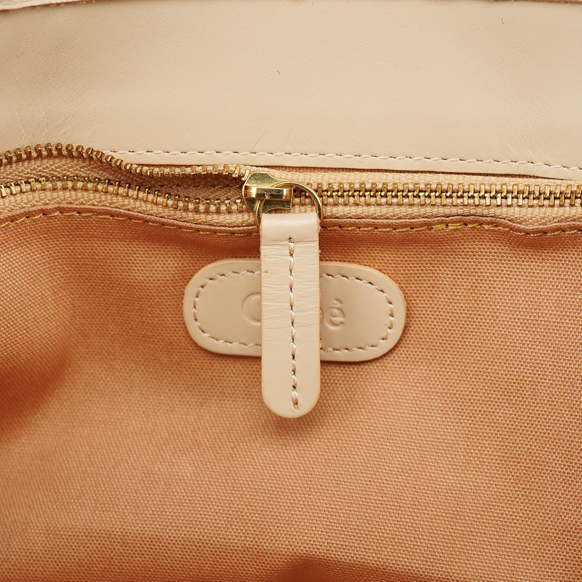 Chloe Ecru Leather C Tote Bag