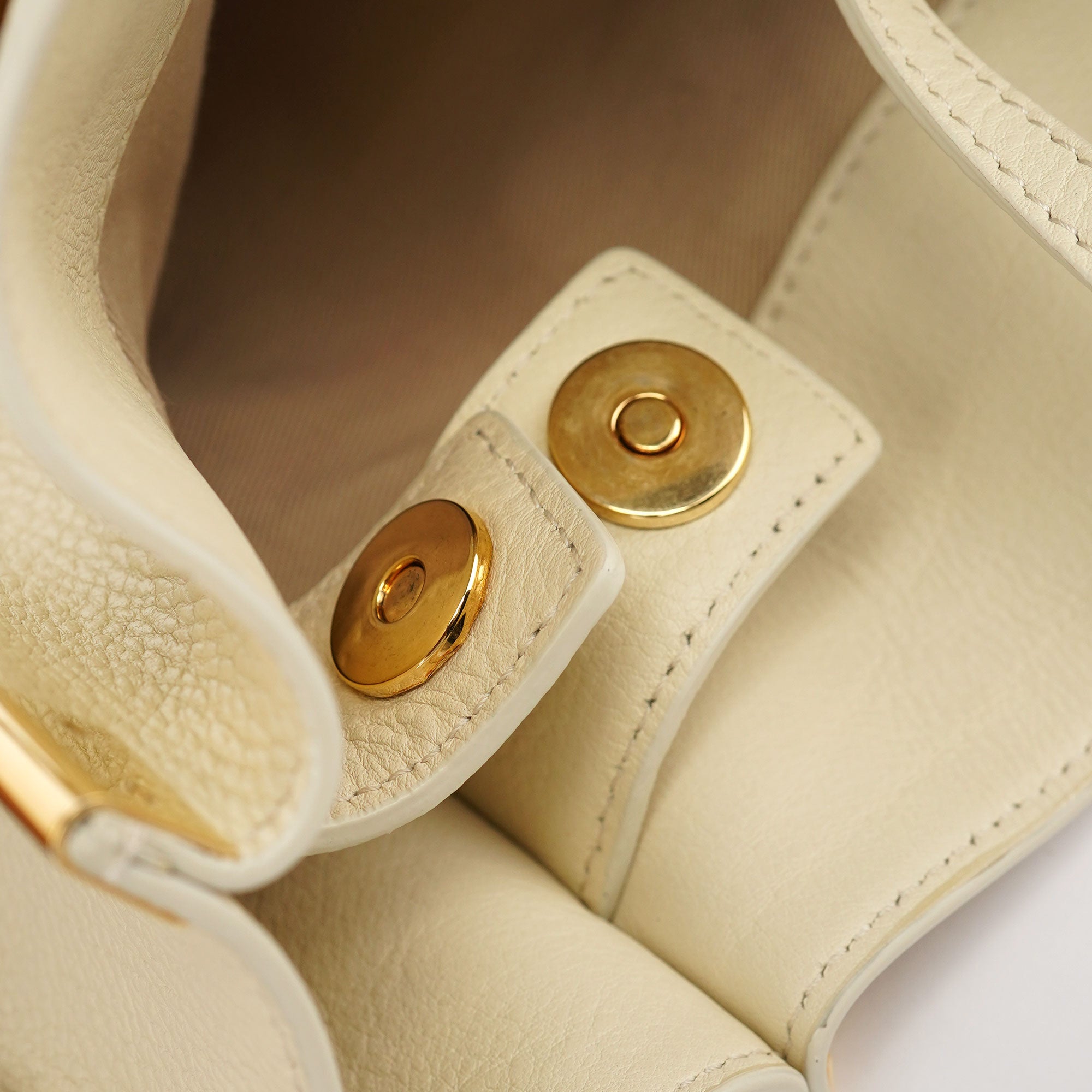 Chloé Ecru Leather Horse Appliqué Tote Bag