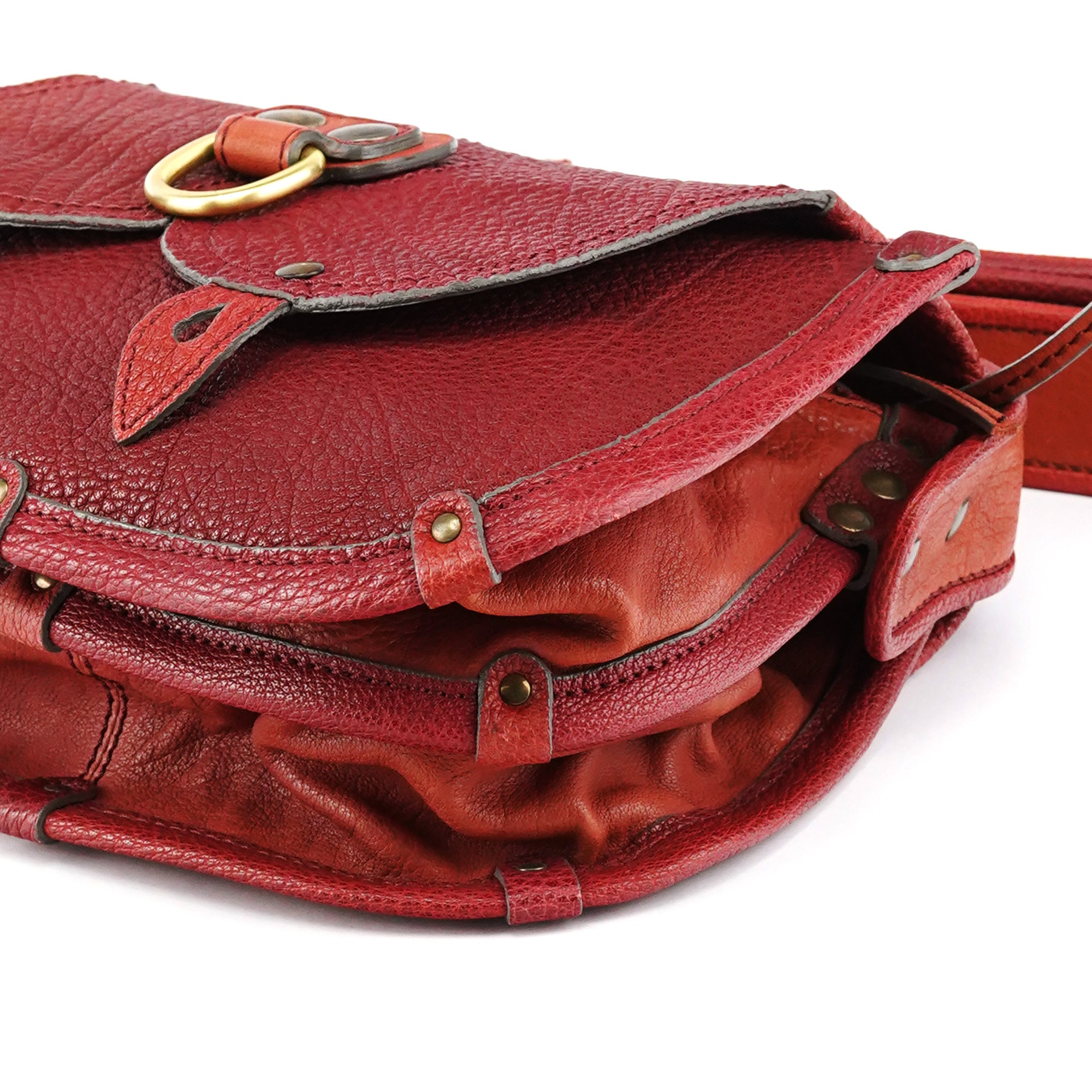 Chloé Automne 2005 Sac porté épaule Saddle en cuir grainé rouge
