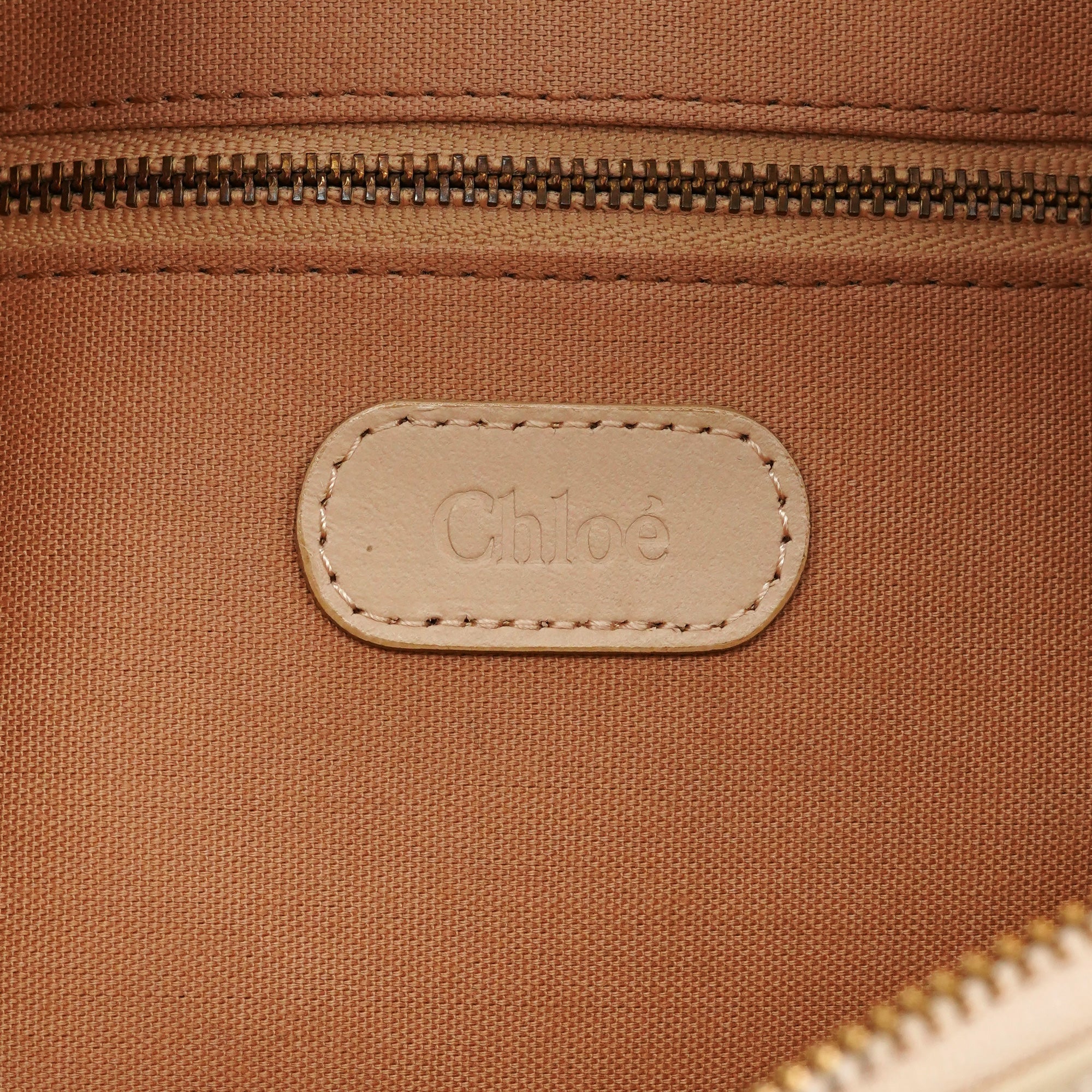 Chloé Ivory Leather C Buckle Shoulder Bag