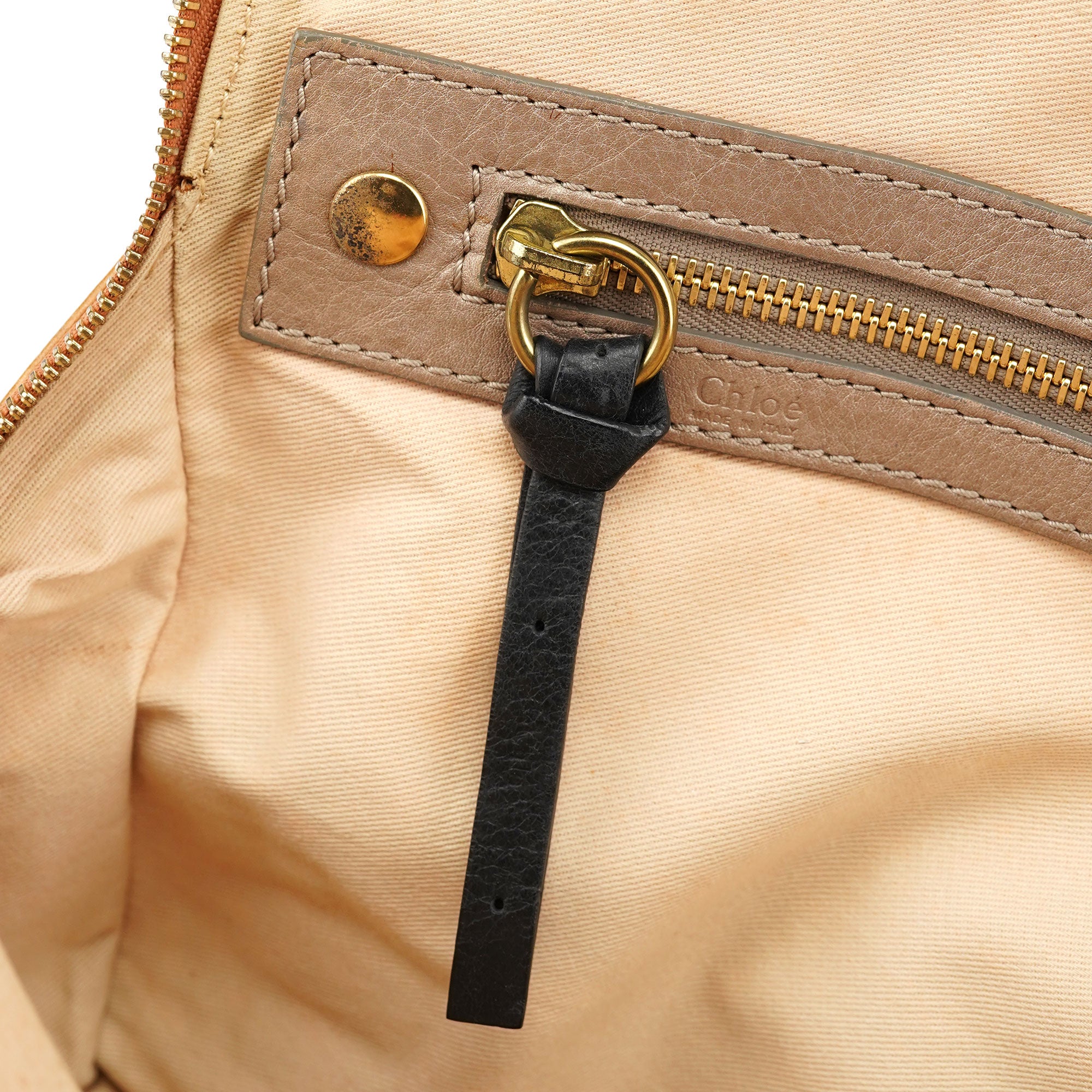 Chloé Sac cabas Bay en cuir verni marron clair
