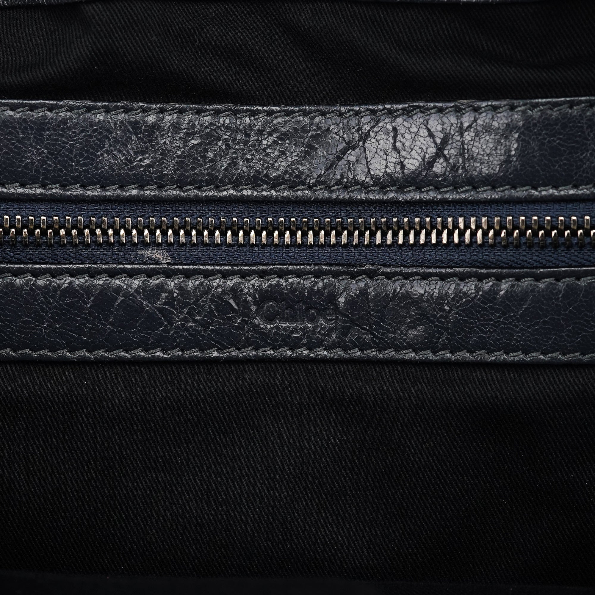 Chloé 2-Way Tote Bag aus marineblauem gestepptem Leder