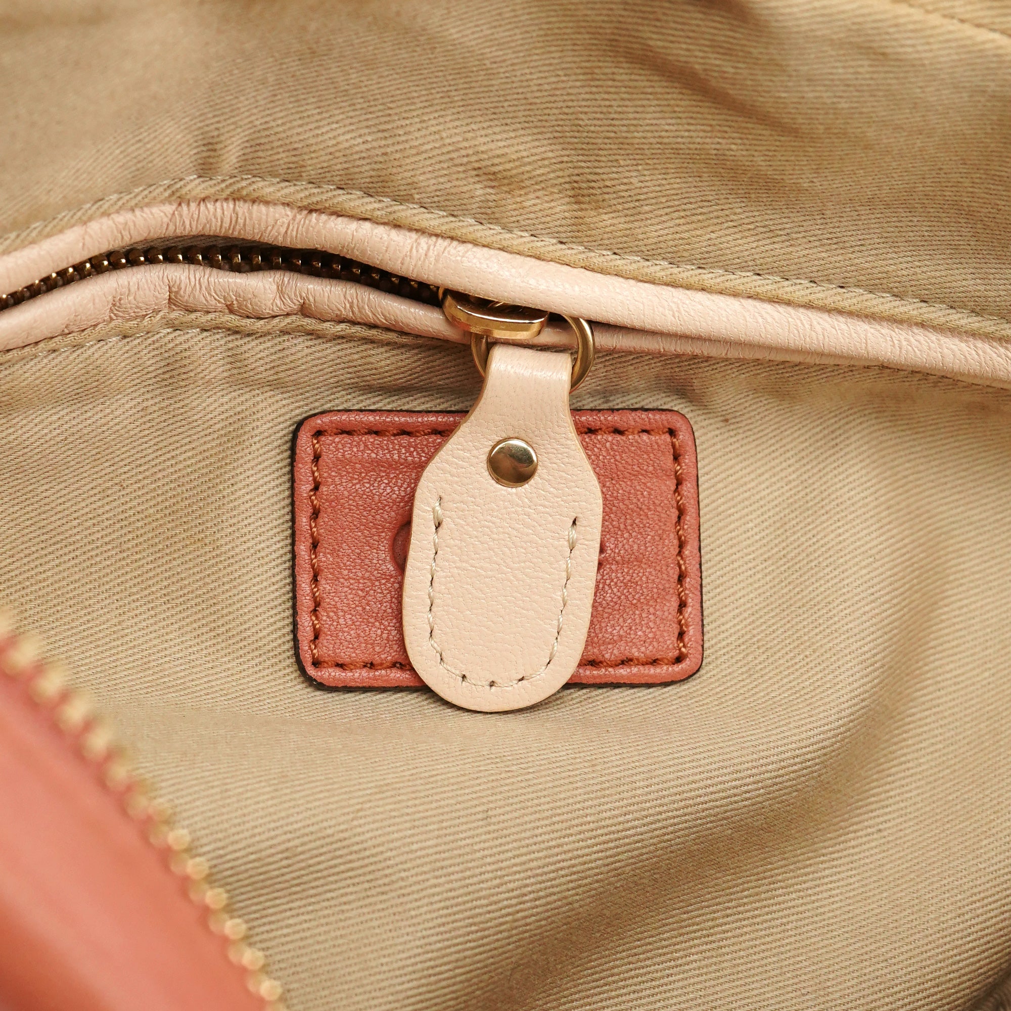Chloé Borsa Paraty in pelle rosa tenue