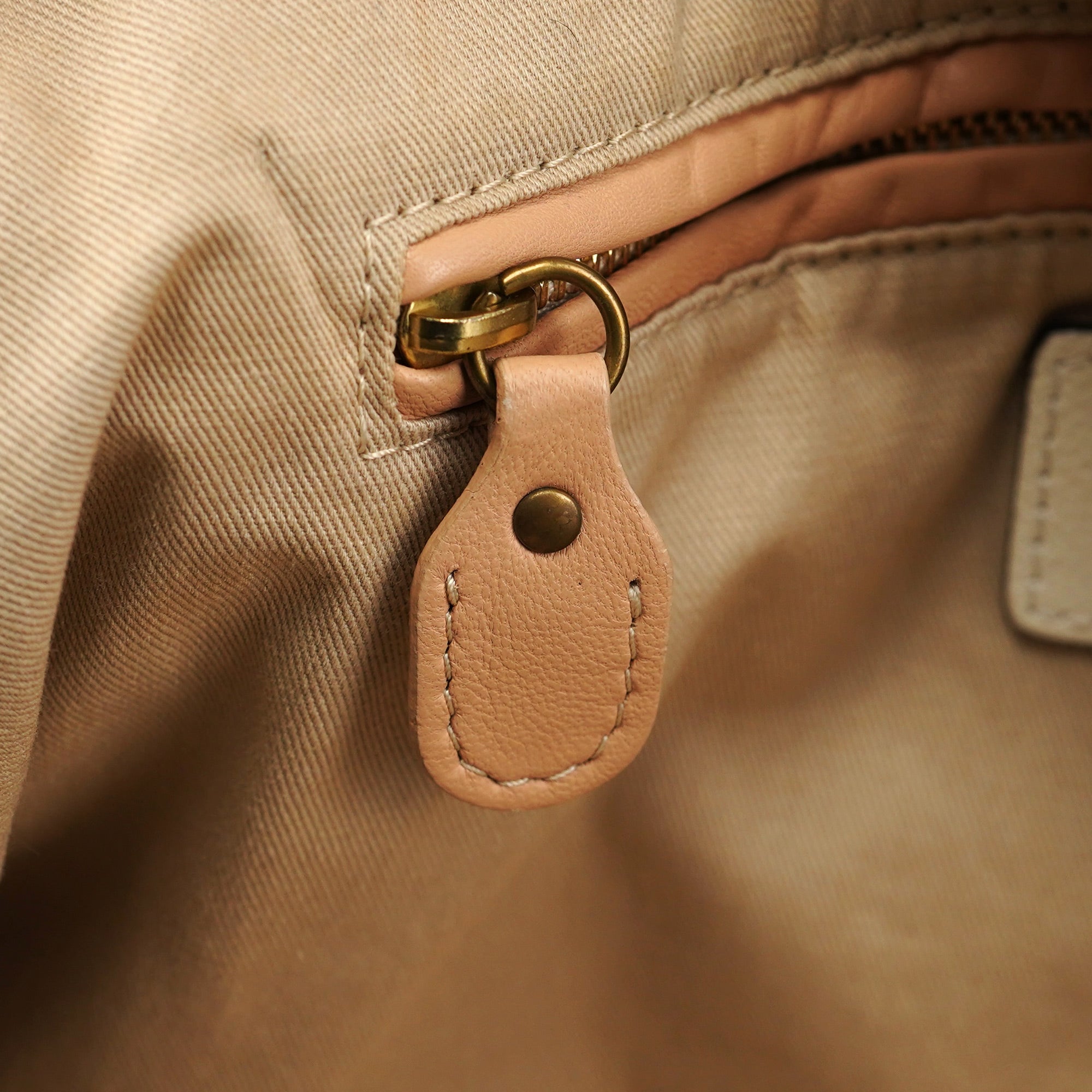 Chloé Paraty 2-Way Schultertasche aus weißem Leder