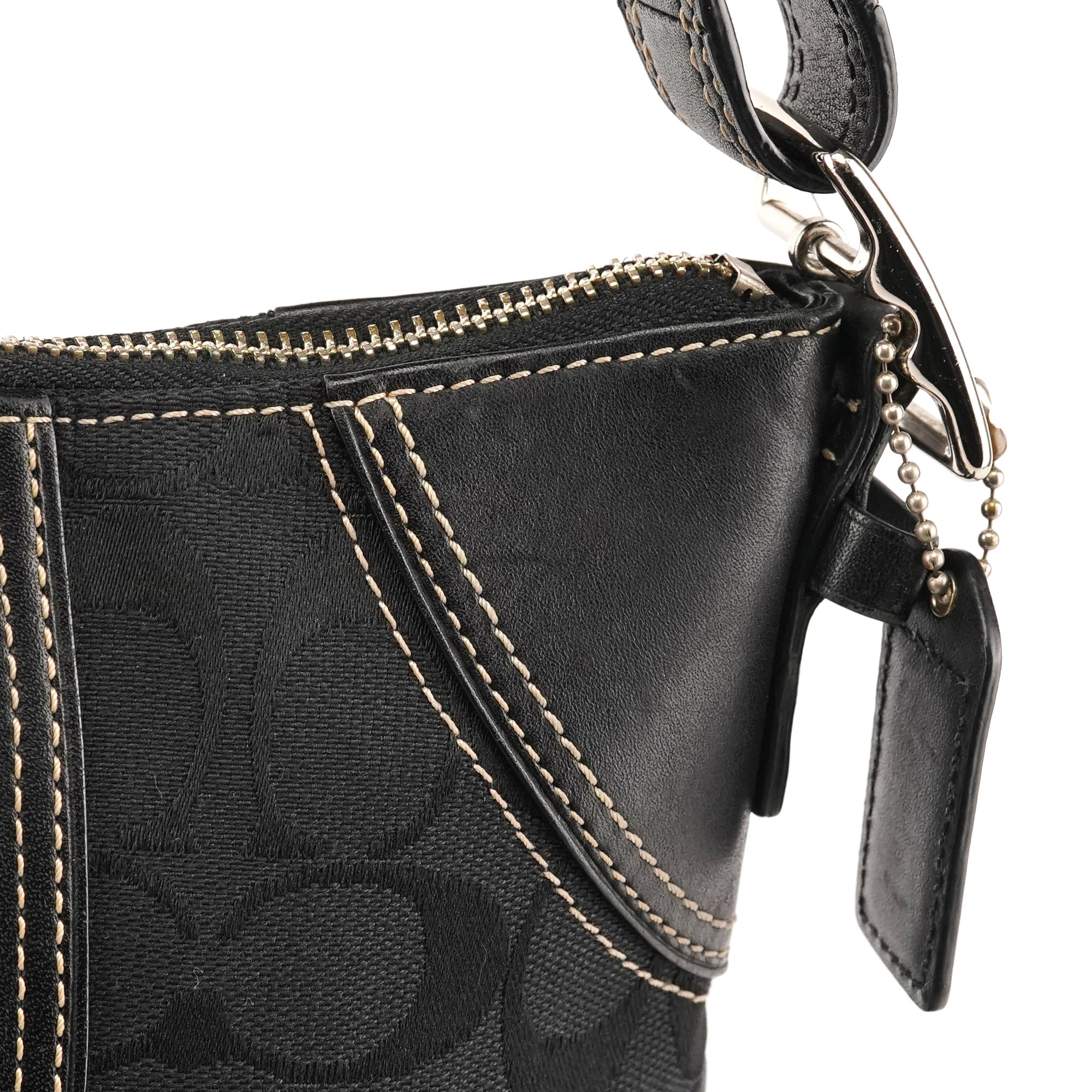 Coach 10249 Hamptons Schultertasche aus schwarzem Signature Canvas