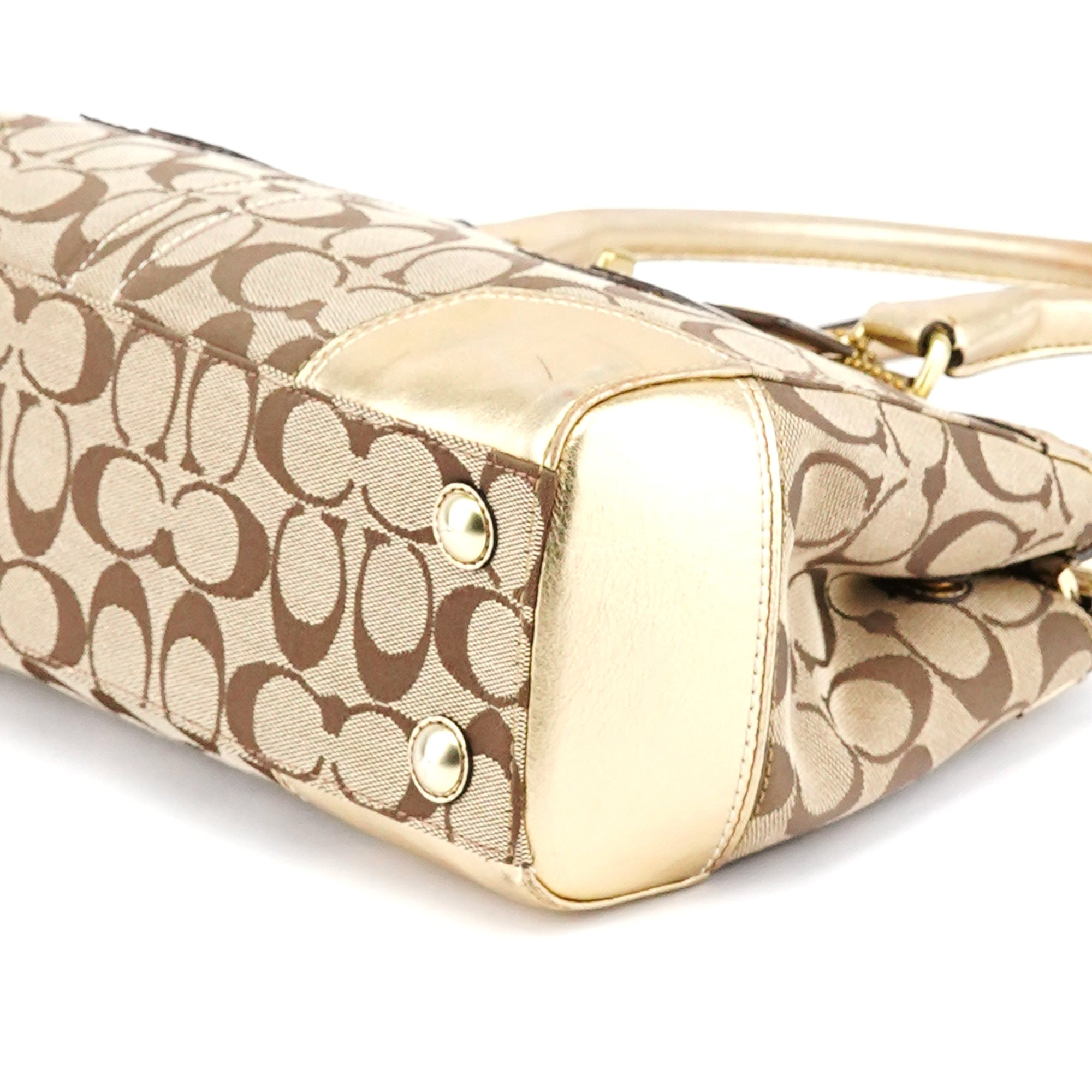 Coach Beige Gold Turnlock Tote Bag – Rediscover Vintage