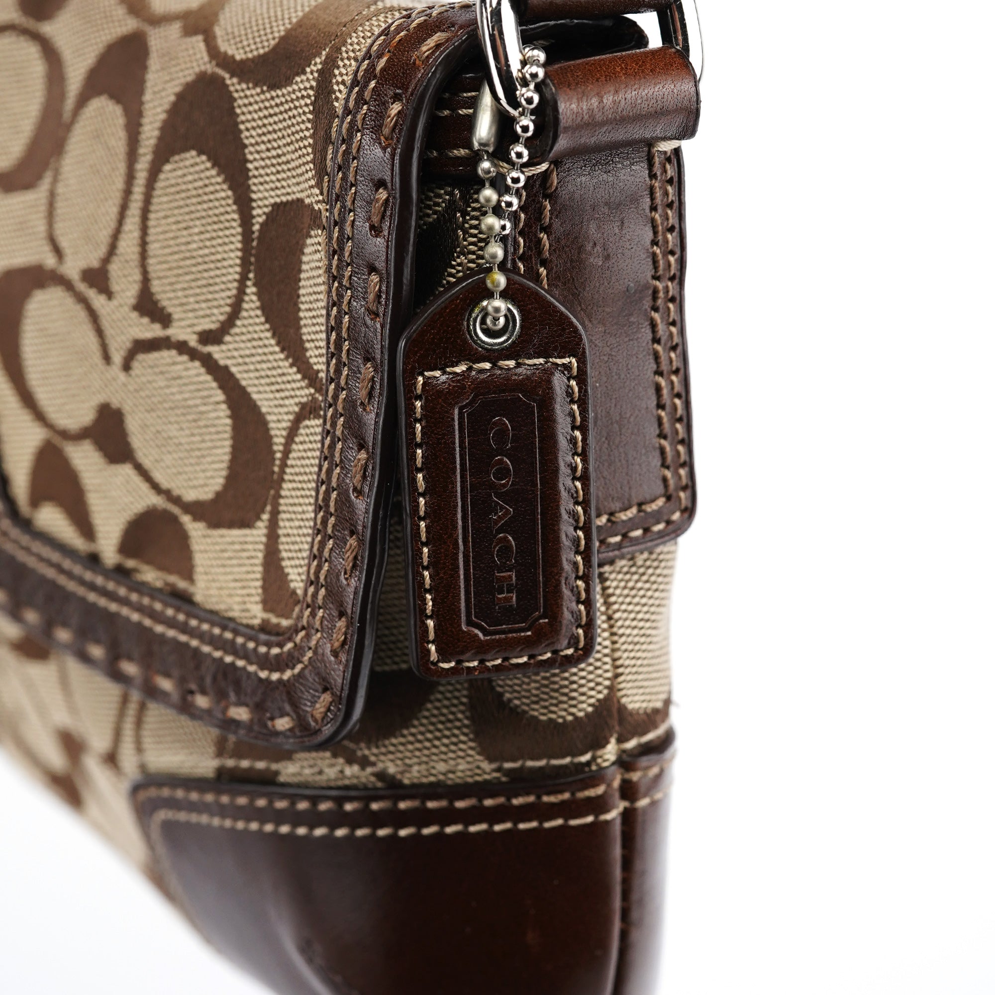 Coach 11574 Turnlock Schultertasche in Beige und Braun
